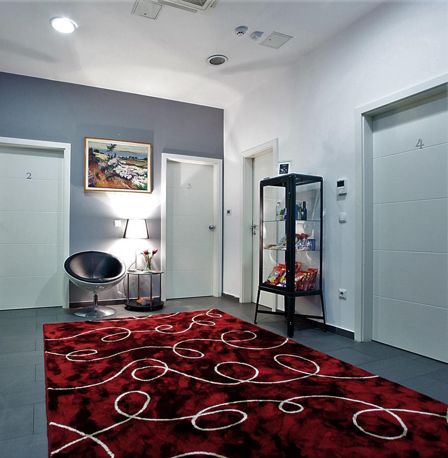 Hotellux B&B Zagreb Exterior photo